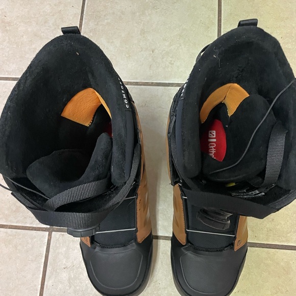 Salomon snowboard boots